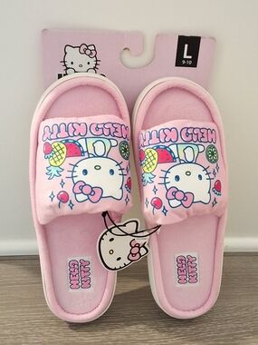 Hello Kitty Women Slippers Pink Plush Slide House Sandals Size Large(9-10), NWT